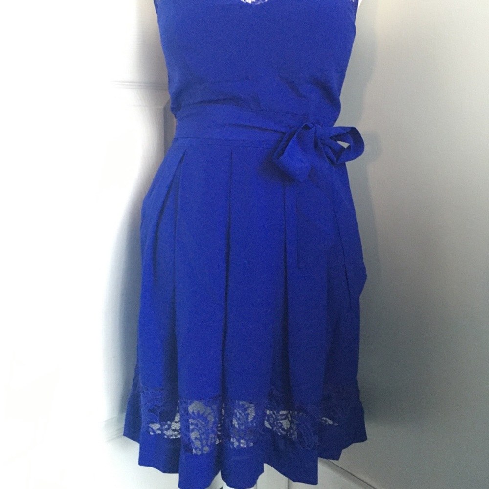 Guess Dress - Picture 2 of 5